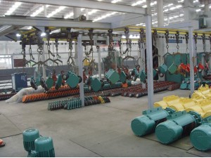 赤壁蒲圻起重機(jī)械噴漆車間圖展。